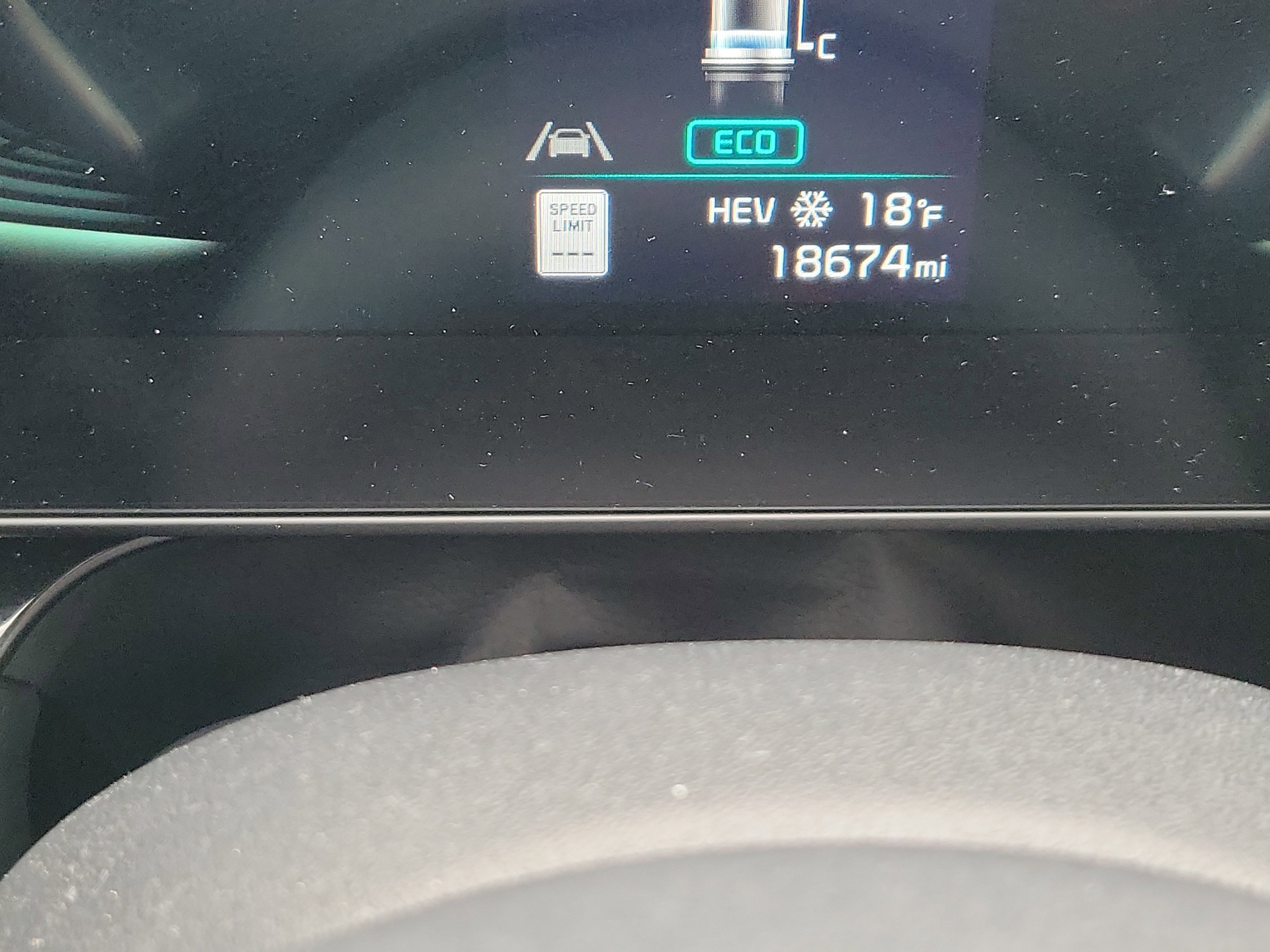 Used 2023 Kia Niro SX Touring image 23