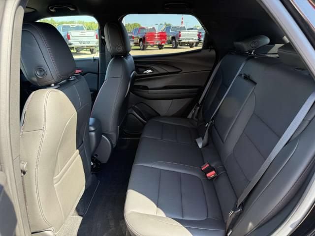 Used 2024 Chevrolet TrailBlazer RS FWD image 12