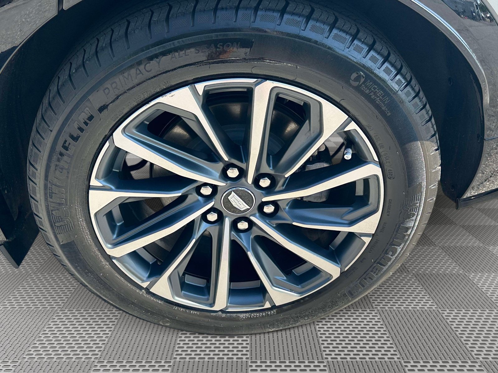 Certified 2024 Cadillac Lyriq Sport w/ LPO, Floor Liner Package AWD/4WD image 33