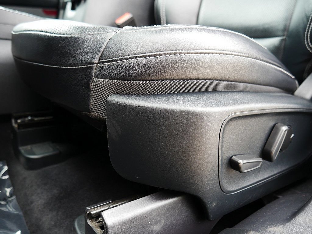 Used 2020 Ford Escape SEL FWD image 13