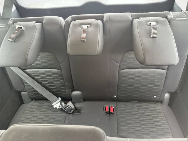 Used 2025 Nissan Pathfinder SV FWD image 22