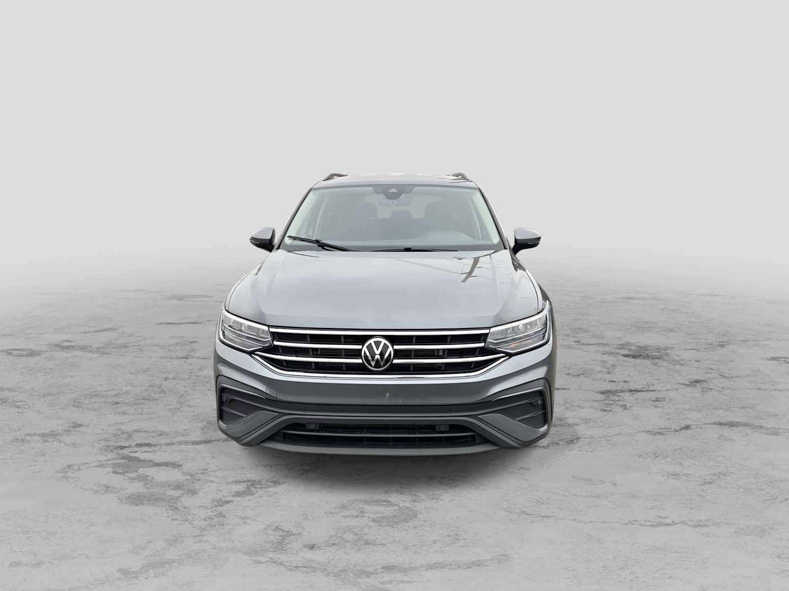 Used 2023 Volkswagen Tiguan S image 3