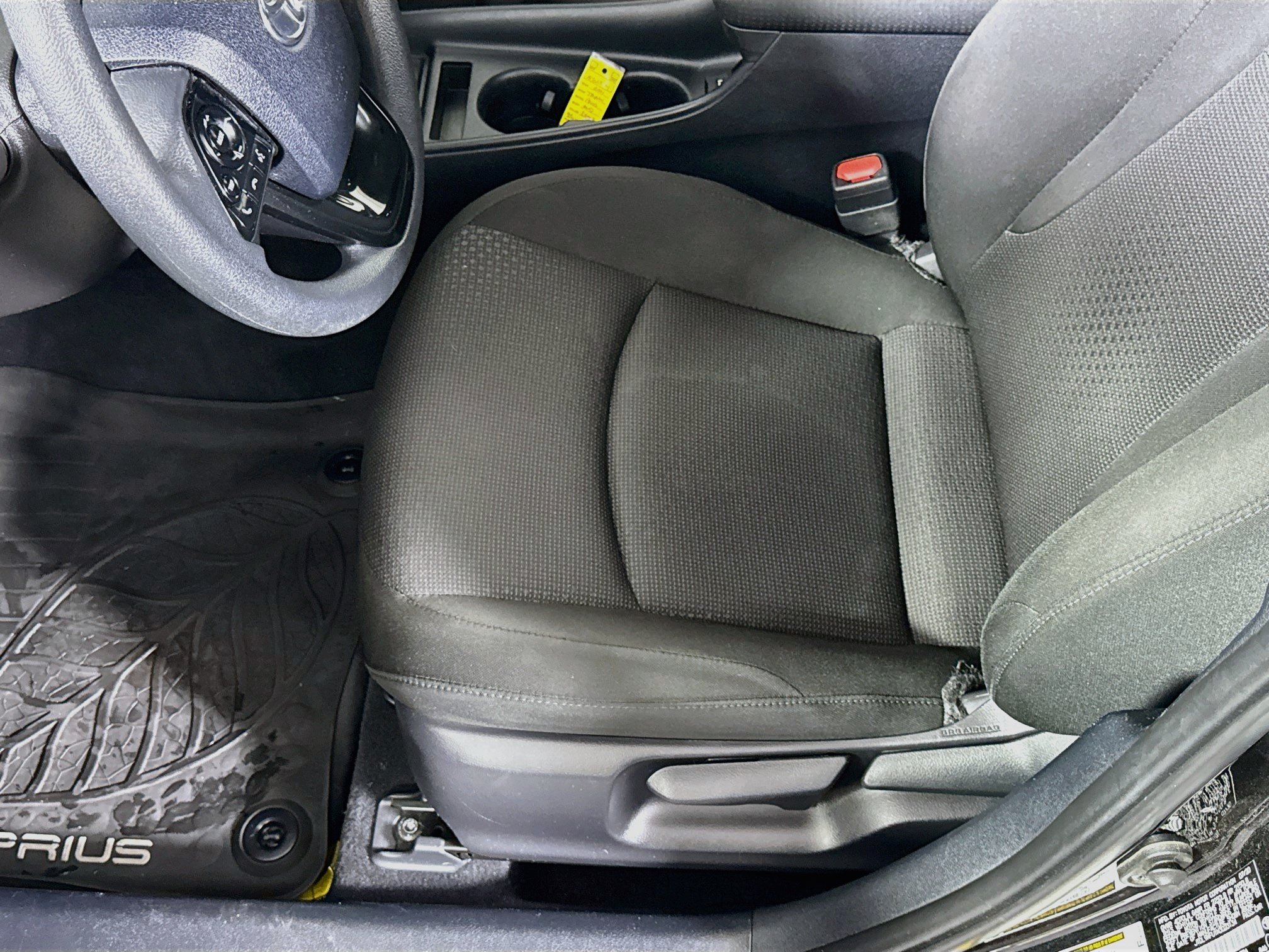 Certified 2021 Toyota Prius LE AWD/4WD image 20