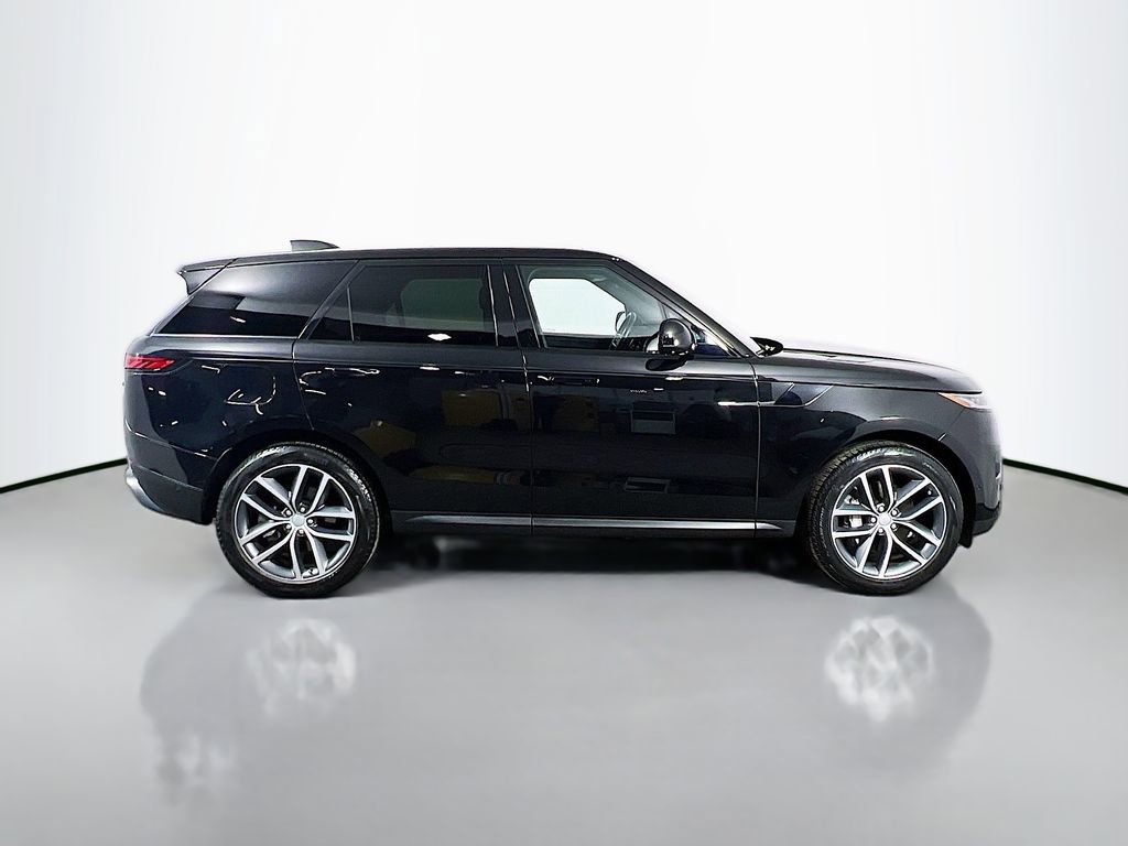 Used 2023 Land Rover Range Rover Sport SE AWD/4WD image 4