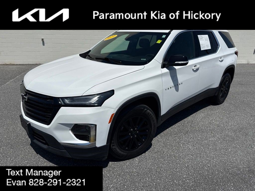 Used 2023 Chevrolet Traverse LT