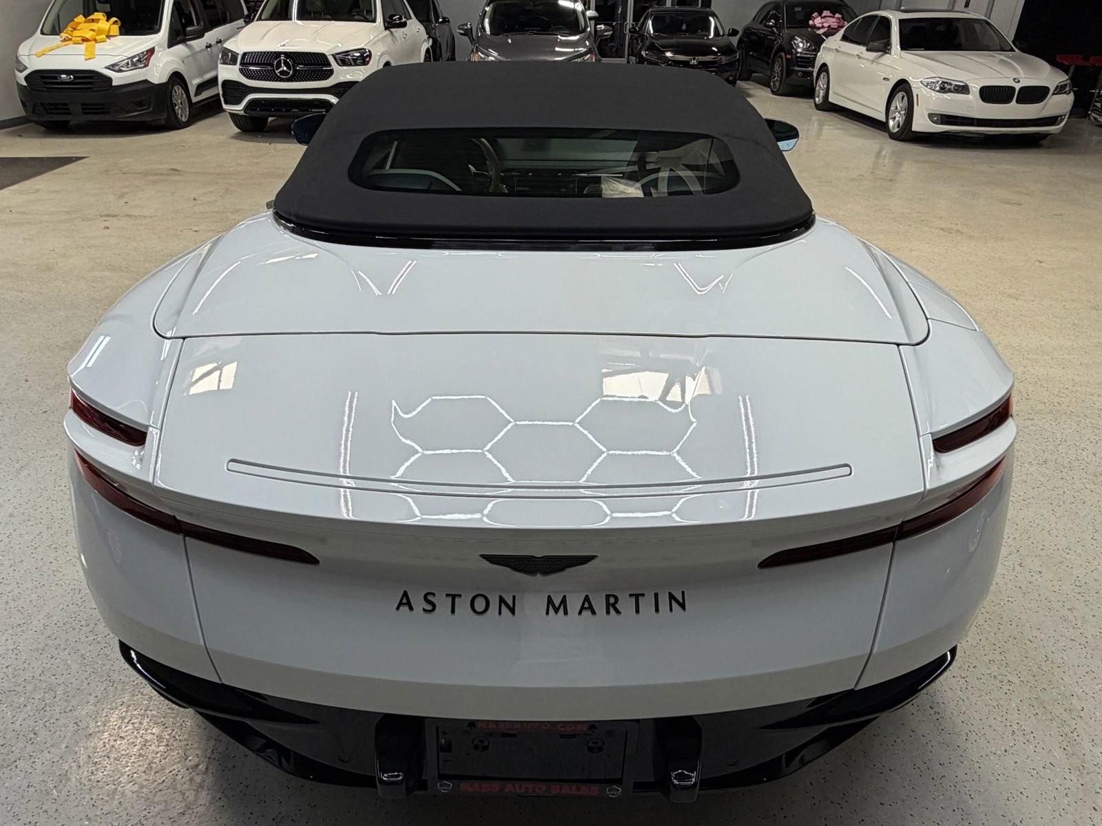 Used 2024 Aston Martin DB12 Convertible RWD image 20