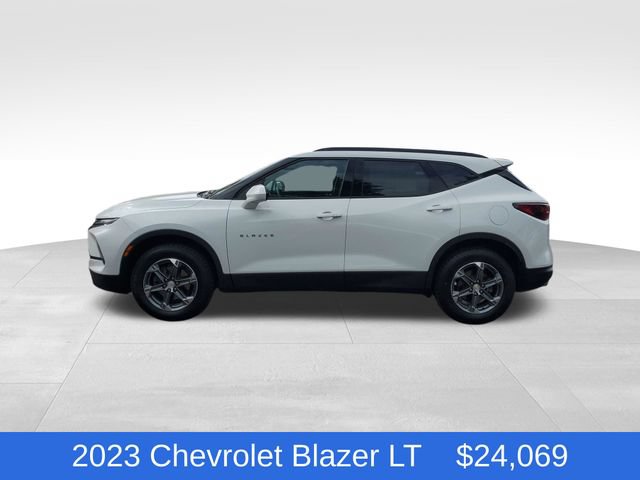 Certified 2023 Chevrolet Blazer LT w/ Convenience Package FWD image 2