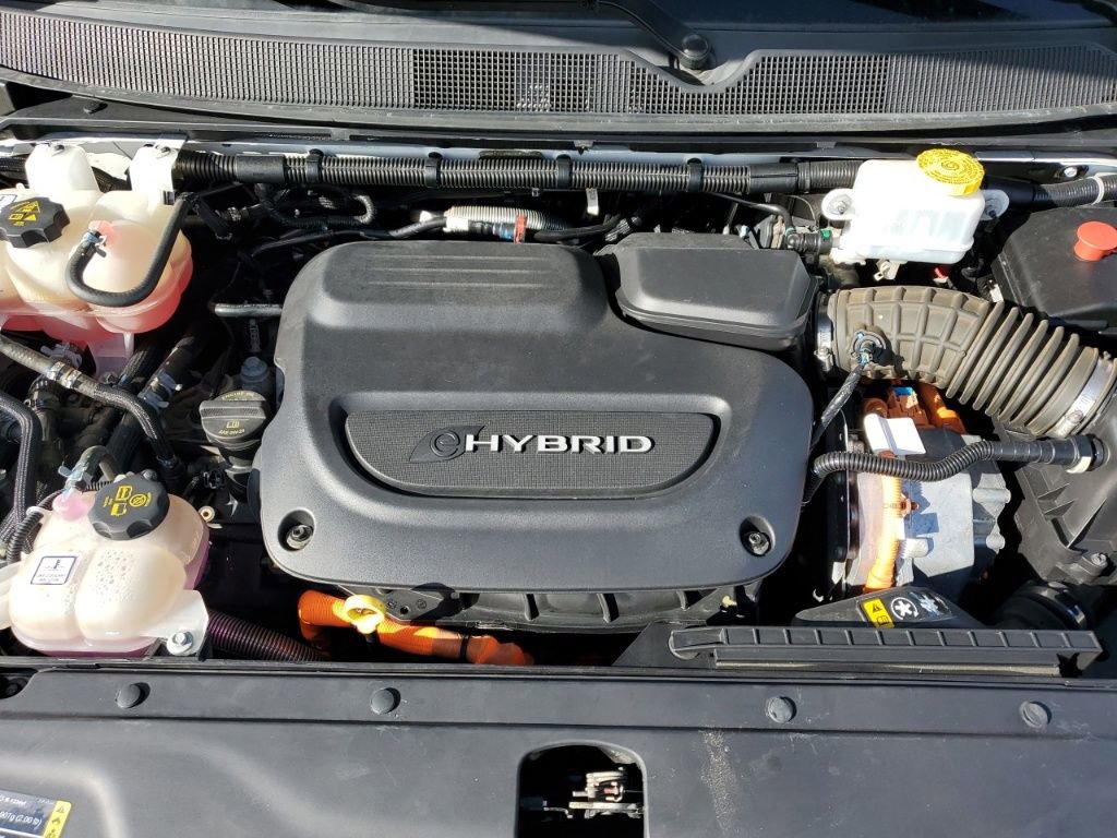 Used 2022 Chrysler Pacifica Touring-L image 10