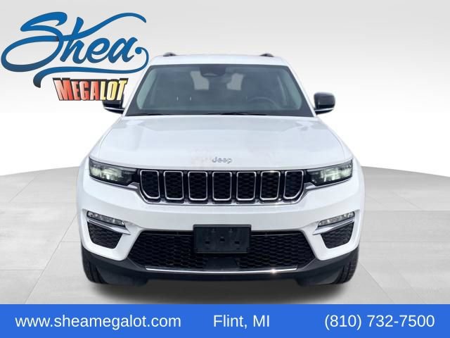 Used 2023 Jeep Grand Cherokee Limited AWD/4WD image 1