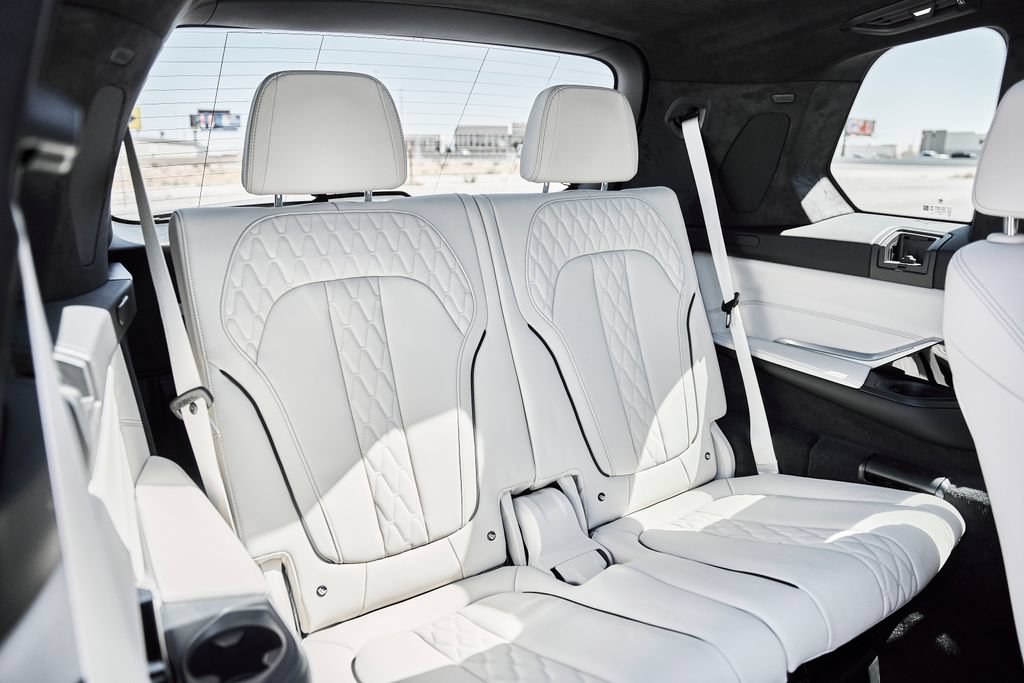 Used 2023 BMW ALPINA XB7 AWD/4WD image 48