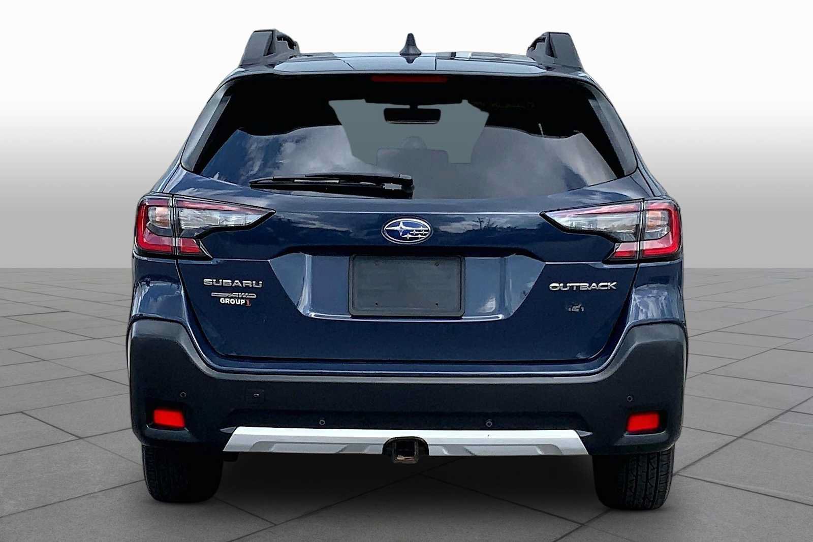 Certified 2024 Subaru Outback Limited AWD/4WD image 5