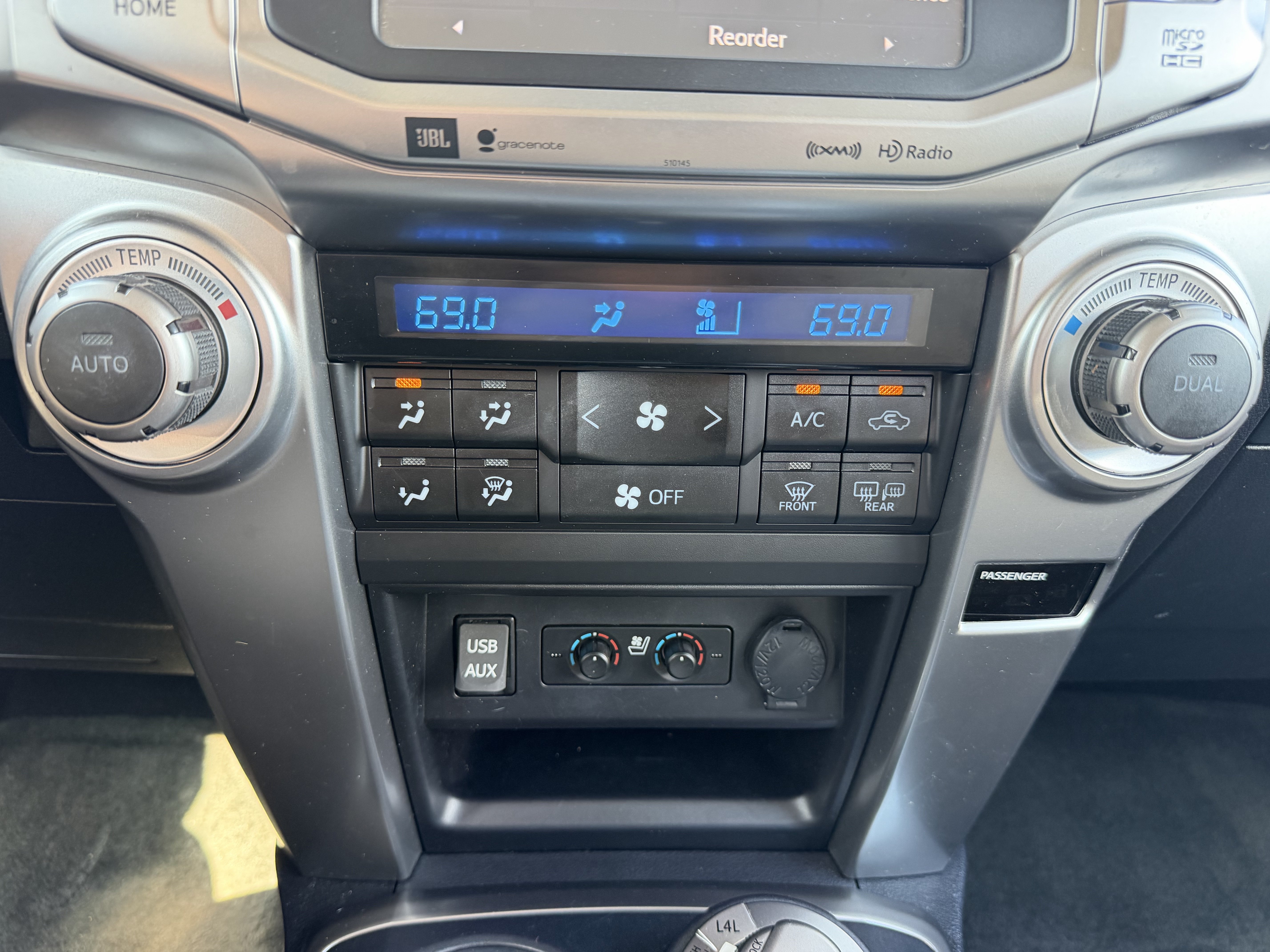 Used 2016 Toyota 4Runner Limited AWD/4WD image 24