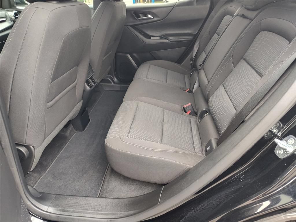 Used 2026 Chevrolet Equinox LT AWD/4WD image 10