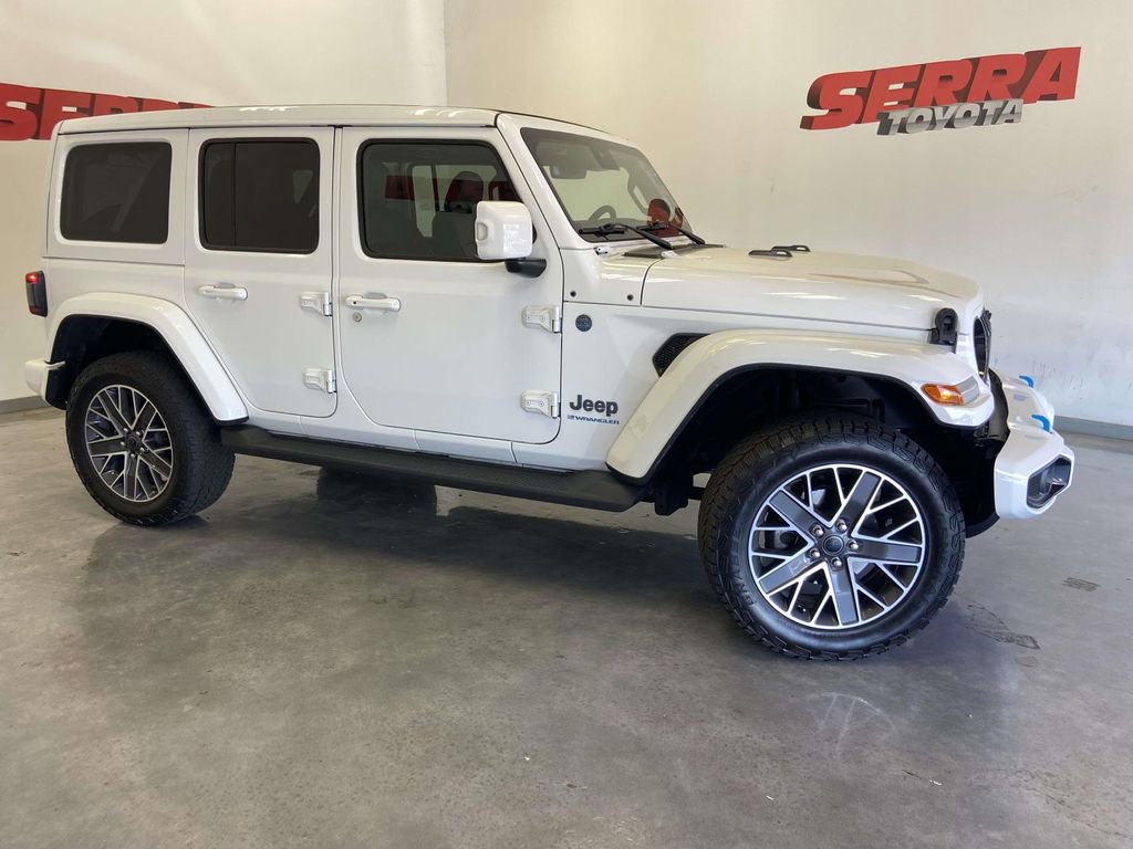 Used 2024 Jeep Wrangler High Altitude AWD/4WD image 2