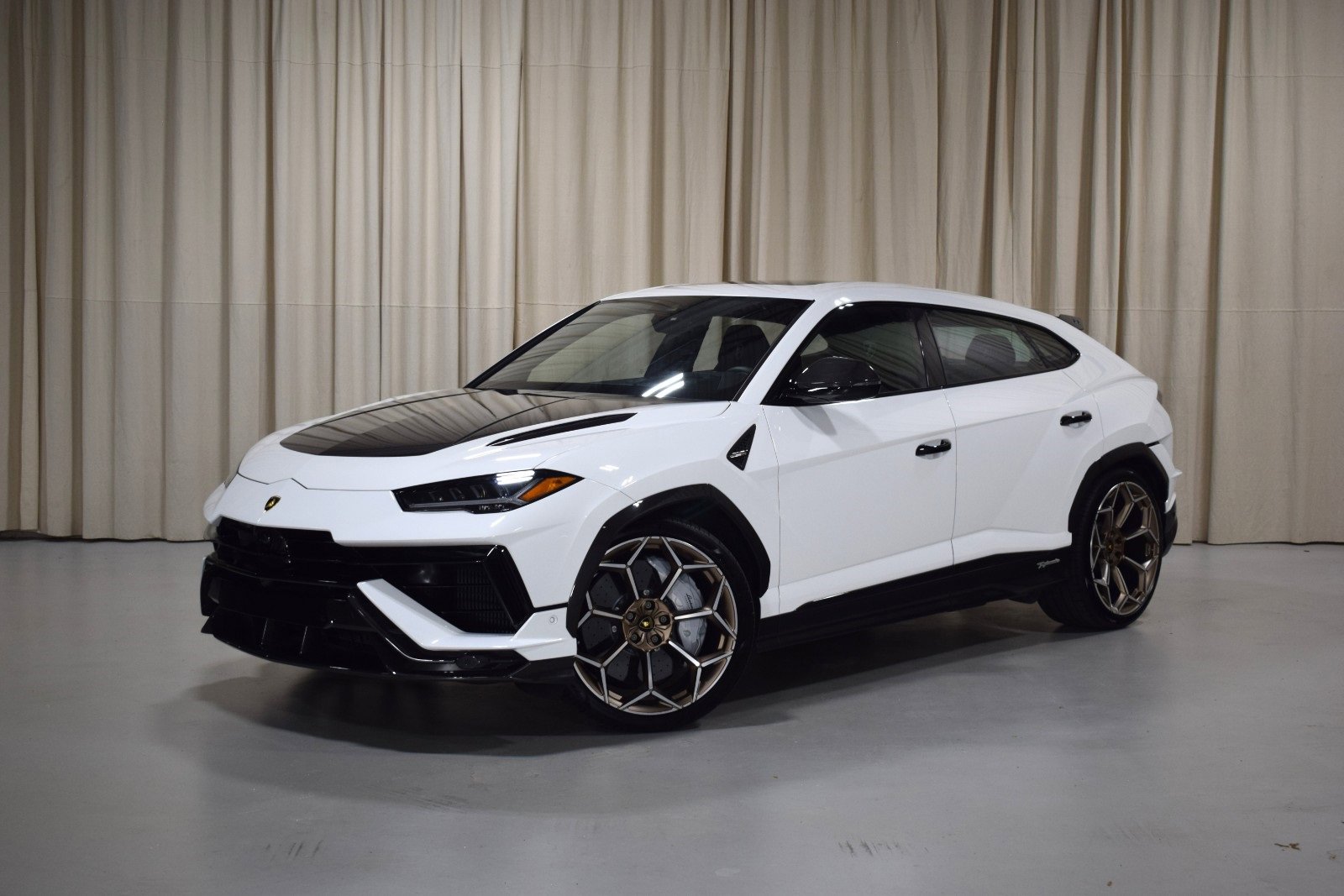 Used 2024 Lamborghini Urus Performante