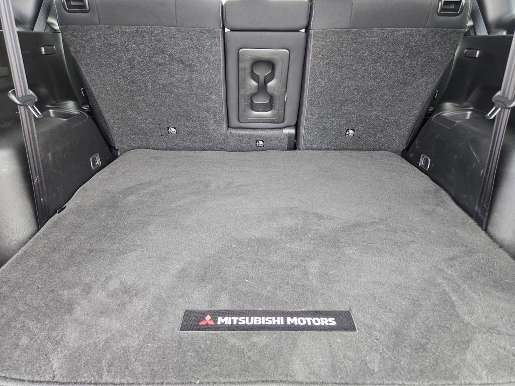 Used 2024 Mitsubishi Outlander ES image 30