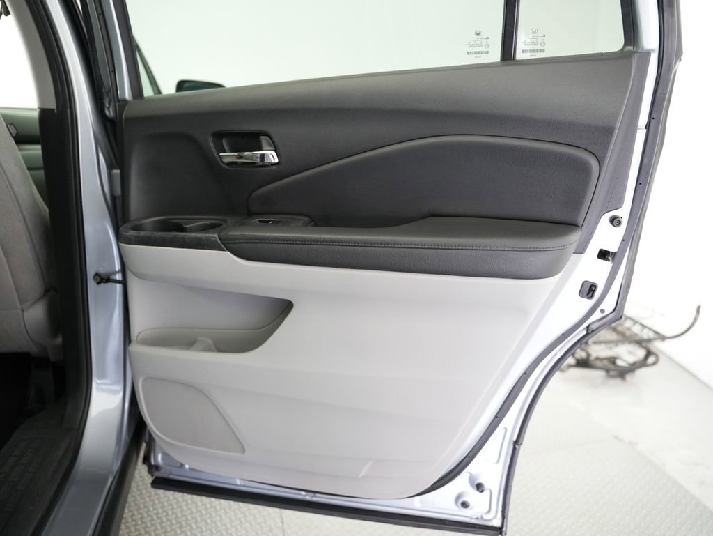 Used 2020 Honda Pilot EX image 36