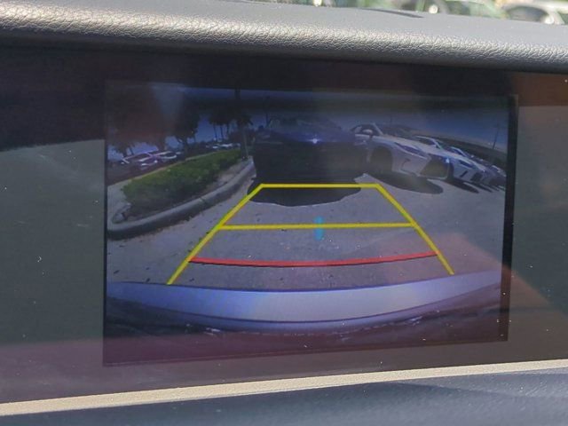Used 2019 Lexus IS 300 RWD image 19
