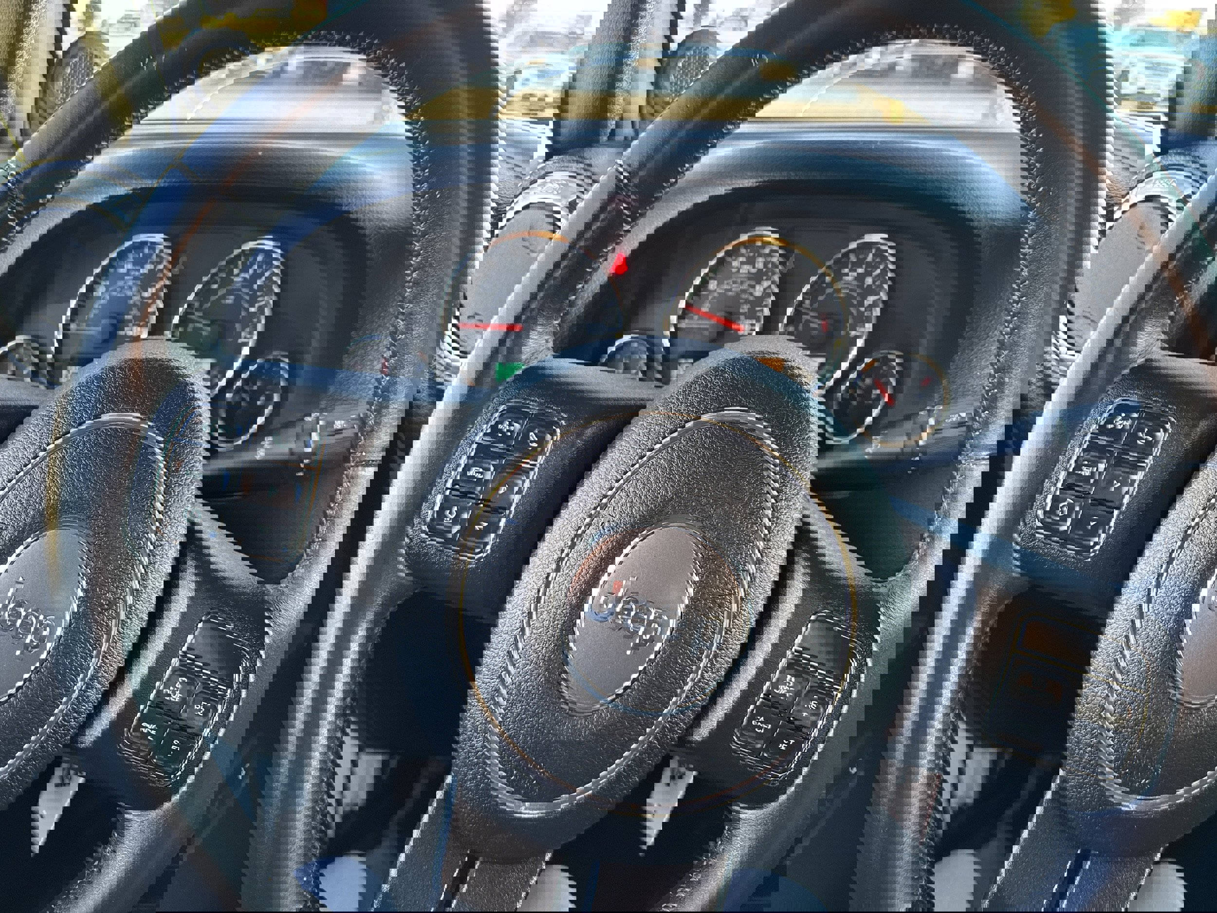 Used 2012 Jeep Wrangler Unlimited Sahara w/ Connectivity Group image 13