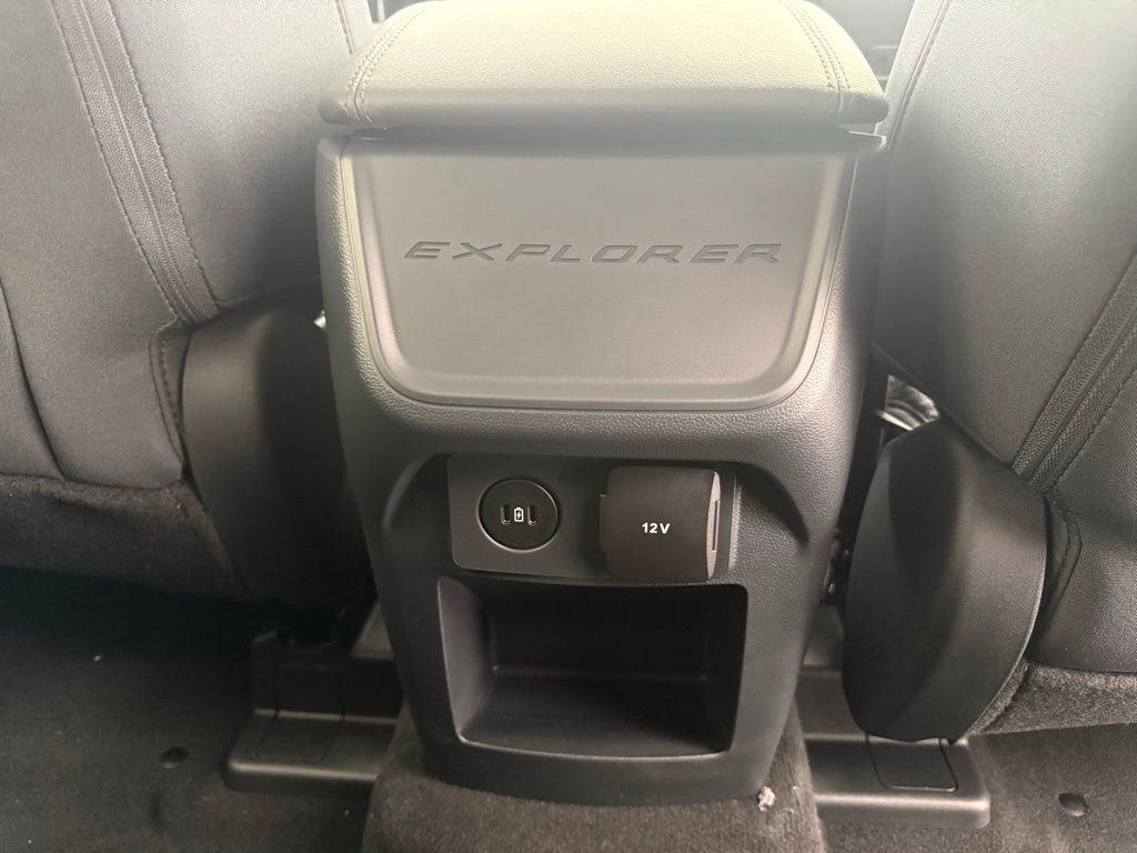 New 2025 Ford Explorer Active image 19
