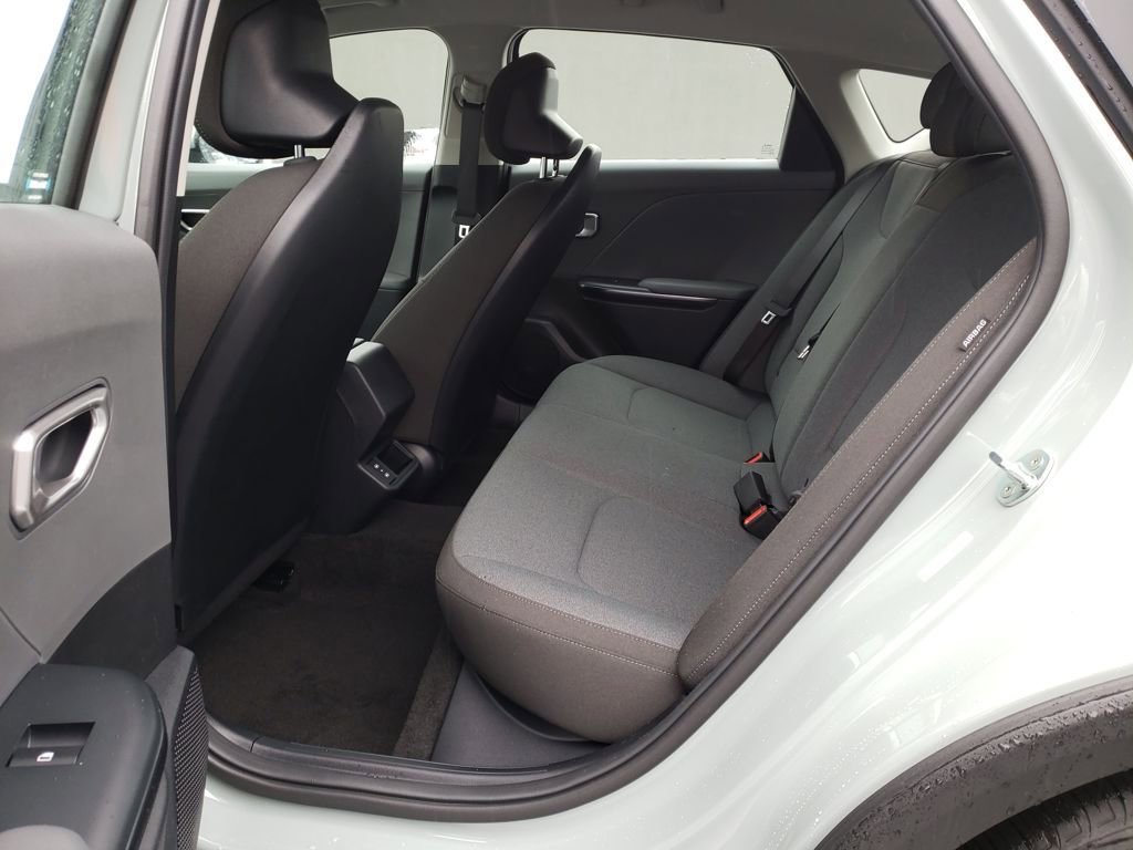 New 2025 Kia K4 LXS image 23