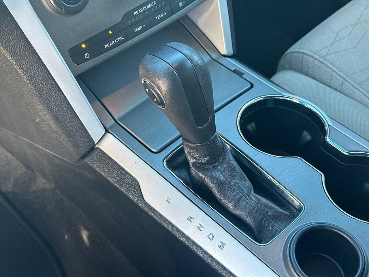 Used 2015 Ford Explorer FWD image 30