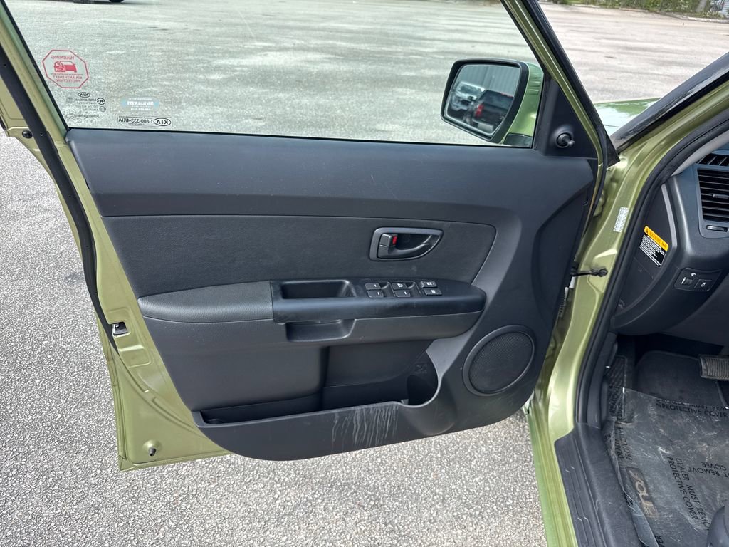 Used 2013 Kia Soul image 12