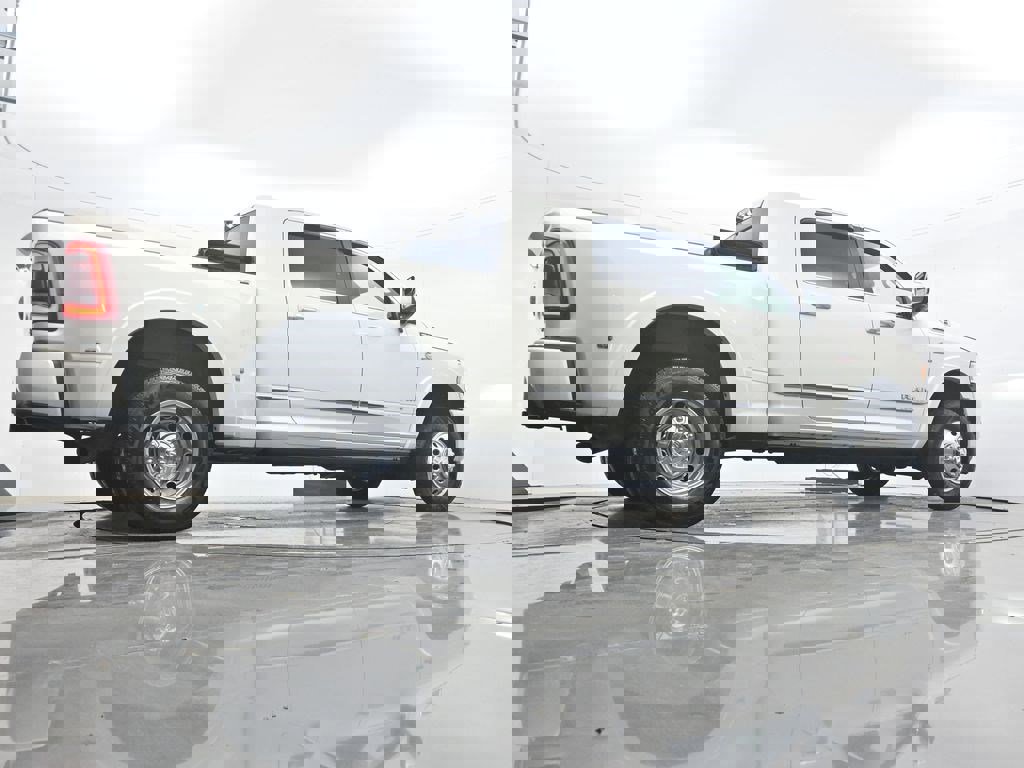 Used 2022 RAM 3500 Limited AWD/4WD image 29