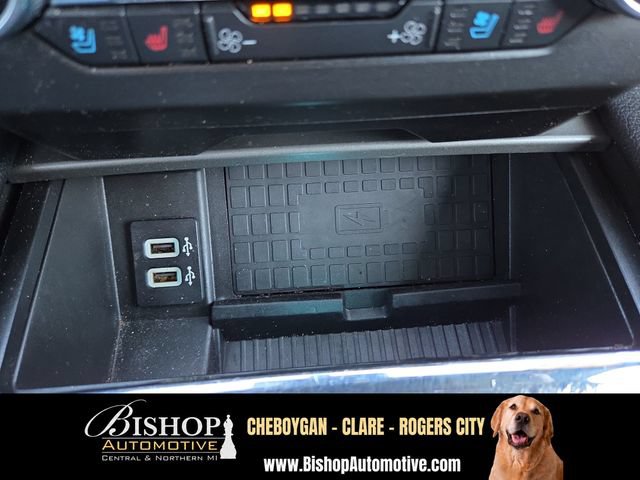 Used 2019 Ford Expedition Max XLT w/ Equipment Group 202A AWD/4WD image 12