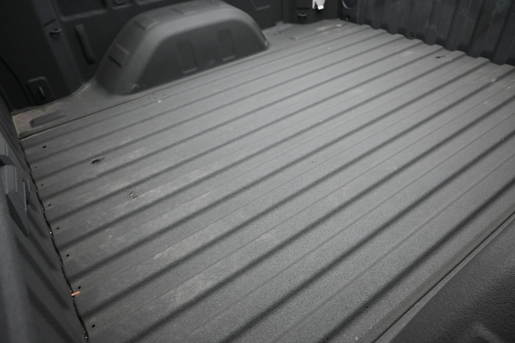 Used 2022 Chevrolet Silverado 1500 RST AWD/4WD image 19