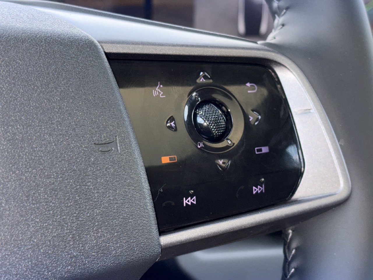 New 2026 Nissan Leaf Platinum+ FWD image 16