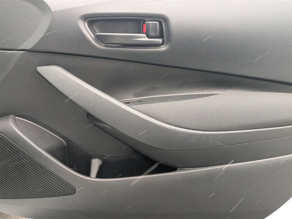 Used 2024 Toyota Corolla LE image 33
