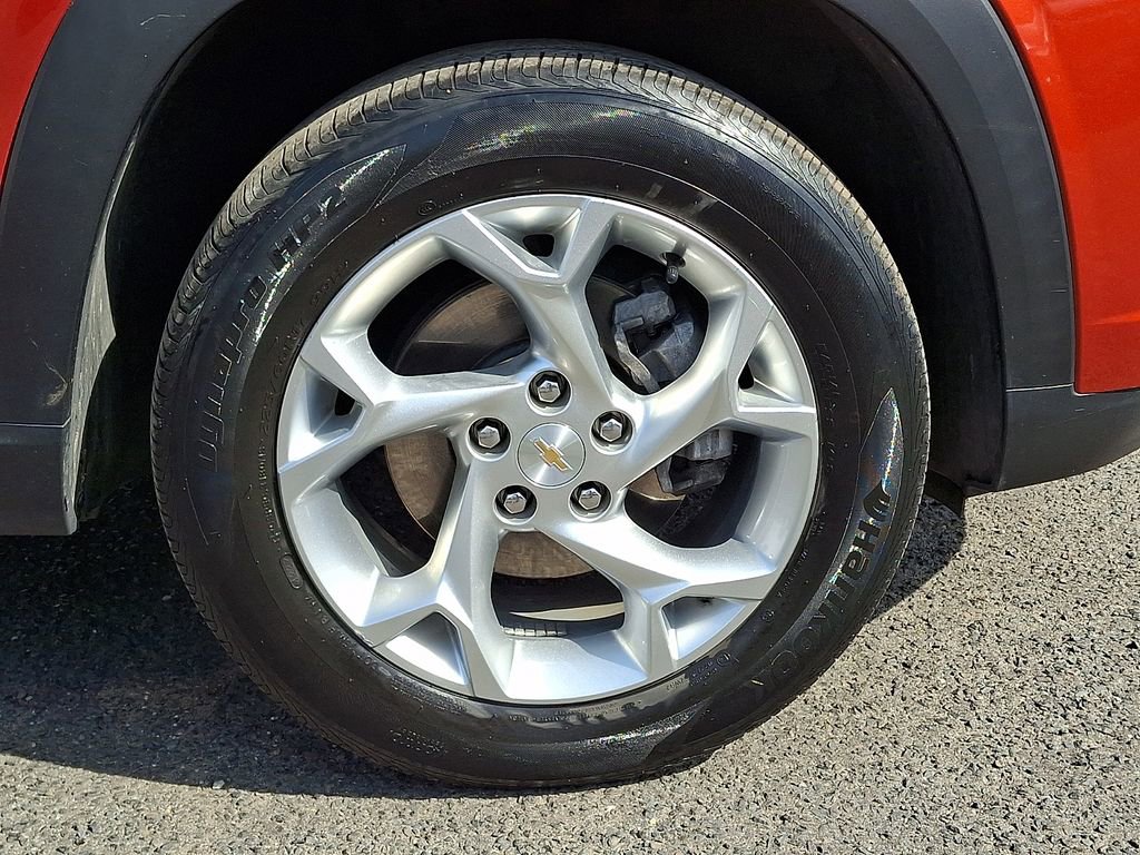Used 2024 Chevrolet Trax LS w/ LS Convenience Package image 34