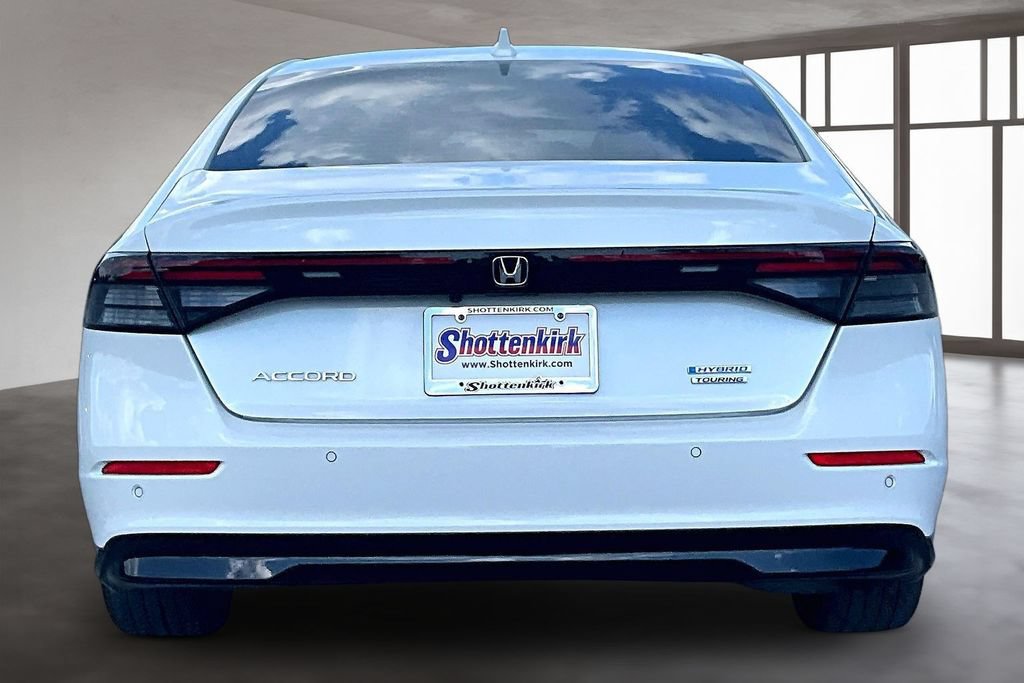 Used 2023 Honda Accord Touring image 5
