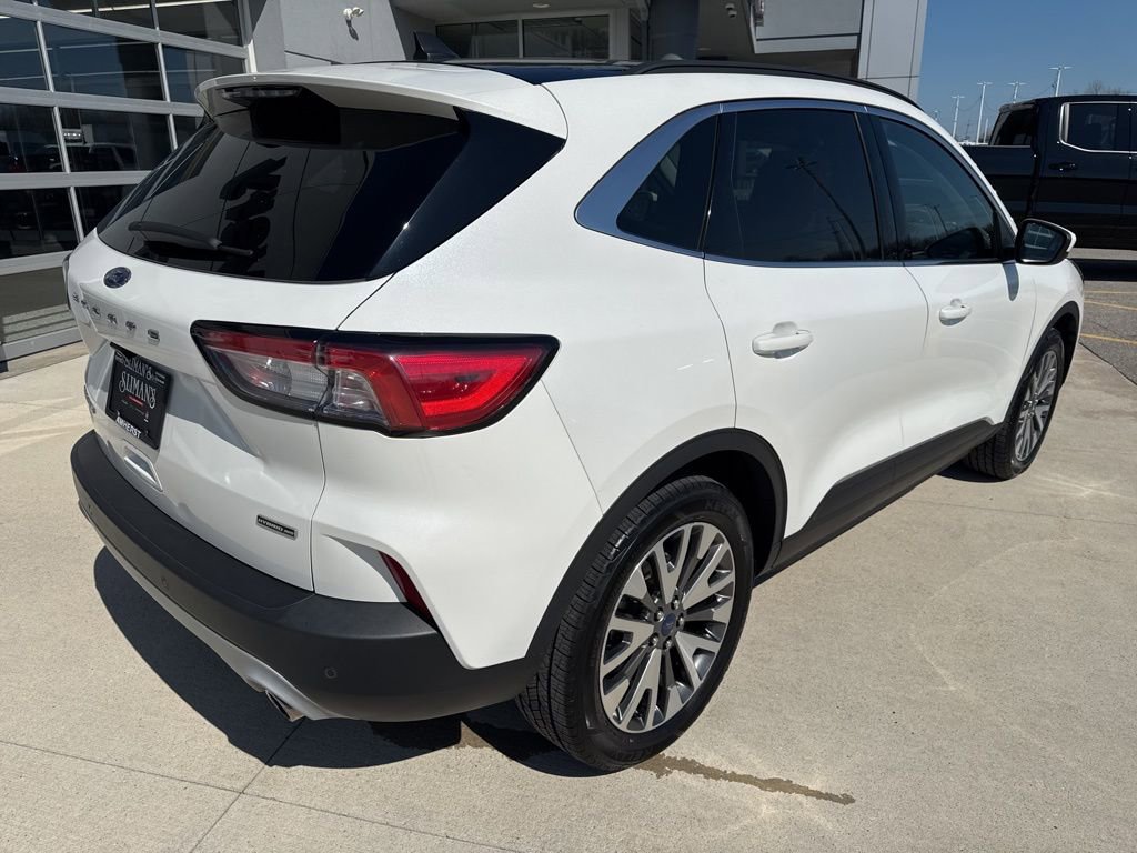 Used 2022 Ford Escape Titanium image 5
