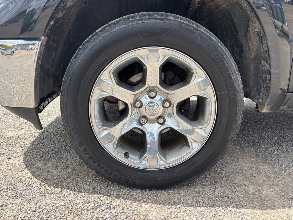 Used 2016 RAM 1500 Laramie AWD/4WD image 17