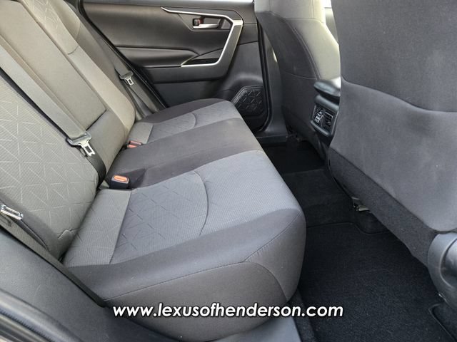 Used 2020 Toyota RAV4 XLE w/ Convenience Package FWD image 16
