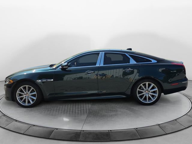Used 2017 Jaguar XJ R-Sport AWD/4WD image 2