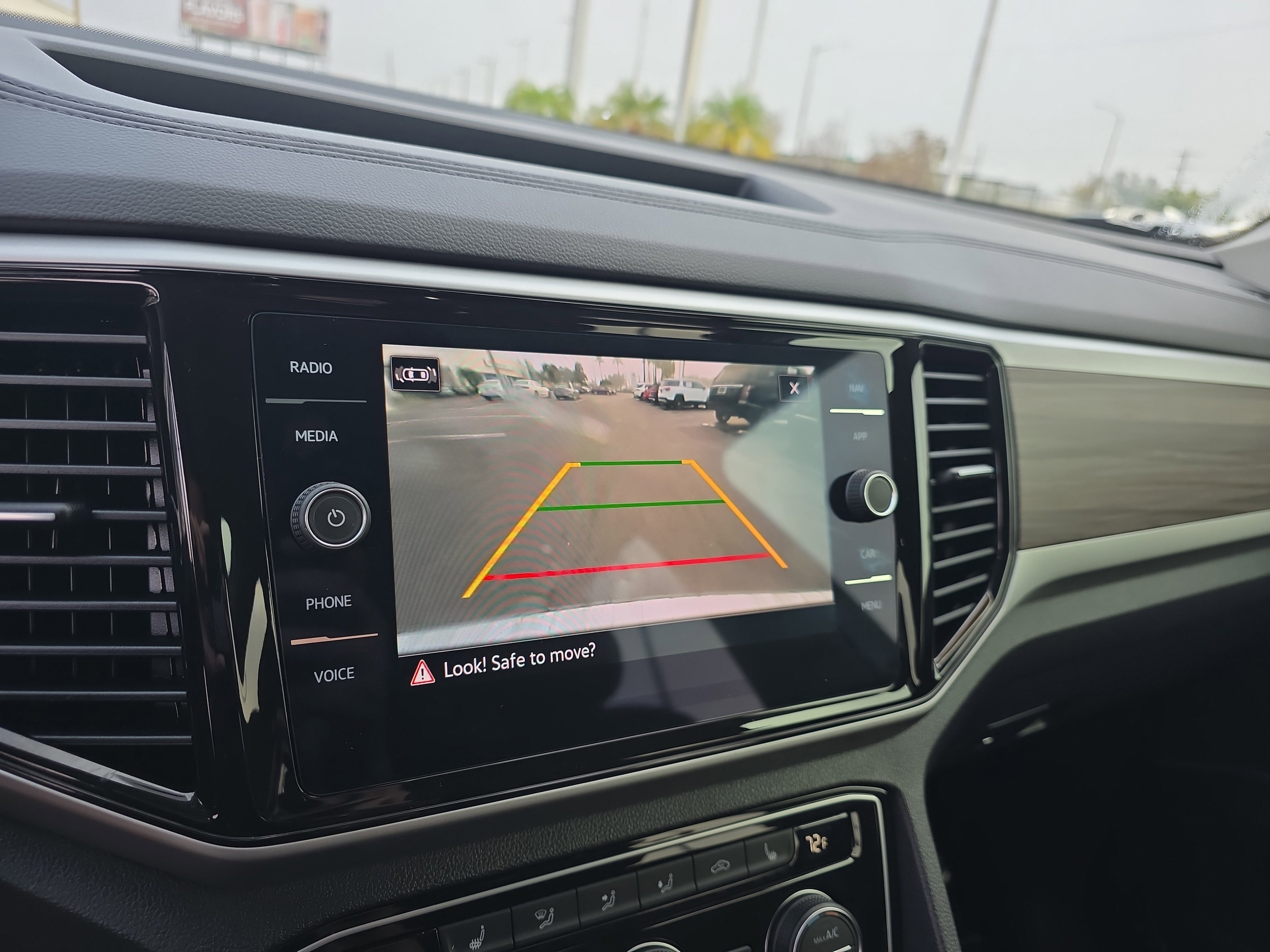 Used 2023 Volkswagen Atlas SEL image 25