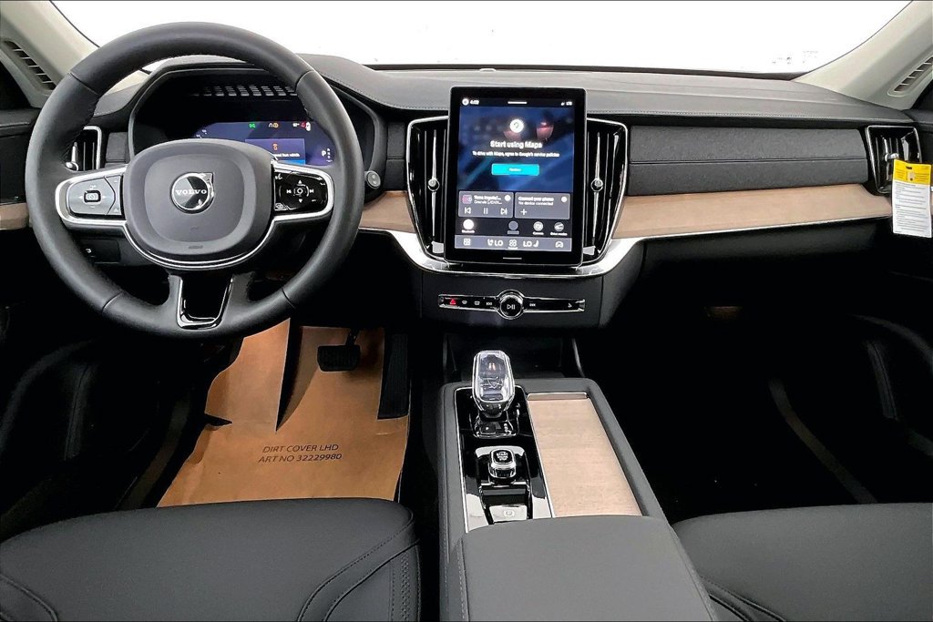 New 2026 Volvo XC90 B5 Plus AWD/4WD image 7