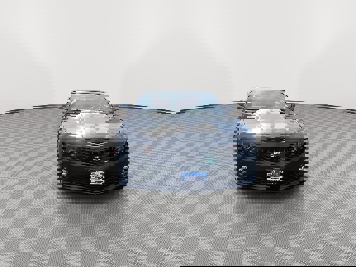 Used 2011 Chevrolet Camaro SS w/ RS Package image 2