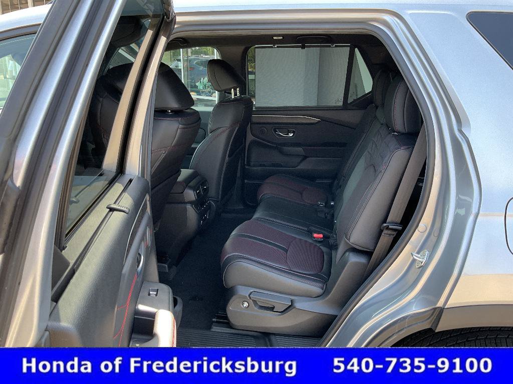 Certified 2026 Honda Pilot Black Edition image 28