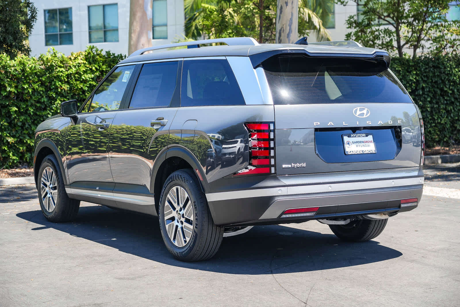 New 2026 Hyundai Palisade FWD Hybrid image 8