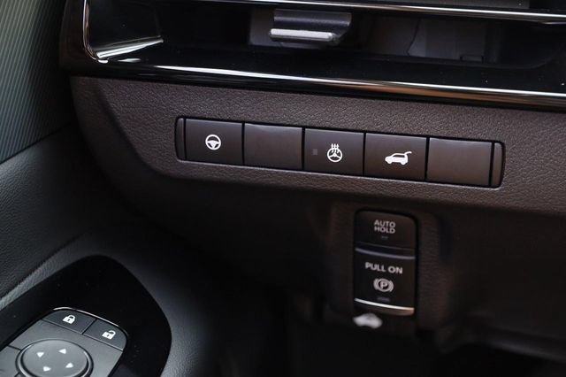 Certified 2025 Nissan Murano SL w/ Cargo Package AWD/4WD image 24