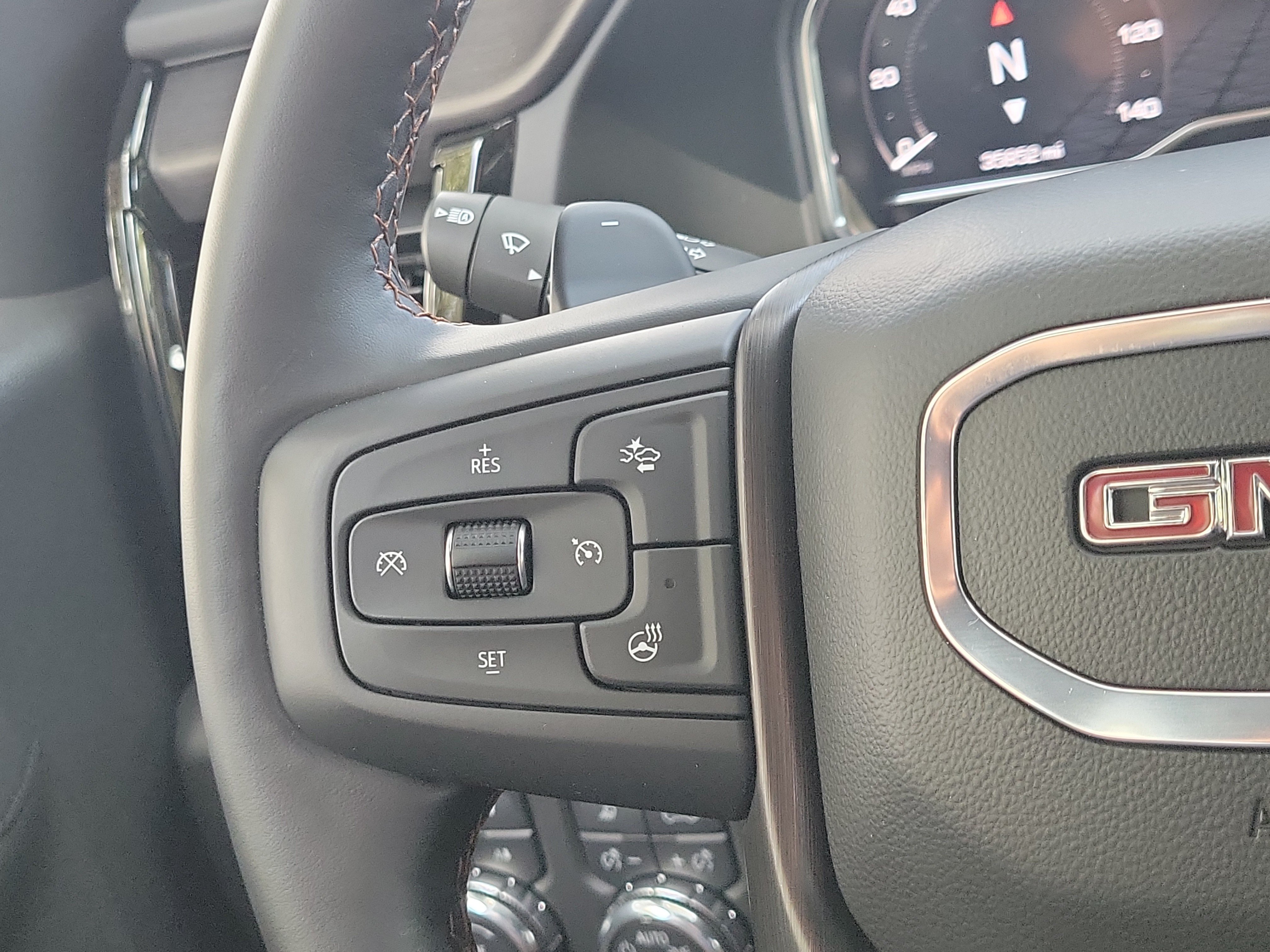 Used 2025 GMC Sierra 1500 AT4 w/ AT4 Premium Package AWD/4WD image 16