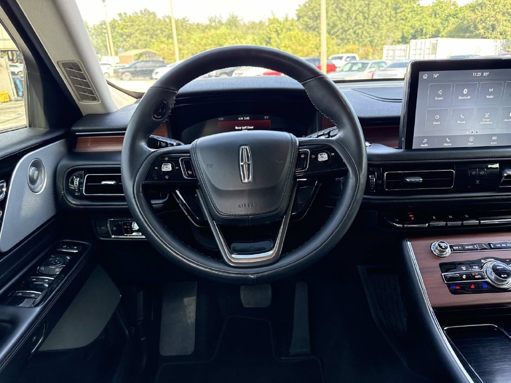 Used 2023 Lincoln Aviator Reserve w/ Equipment Group 201A RWD image 17