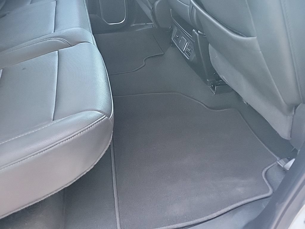 Used 2025 GMC Sierra 1500 SLT RWD image 41
