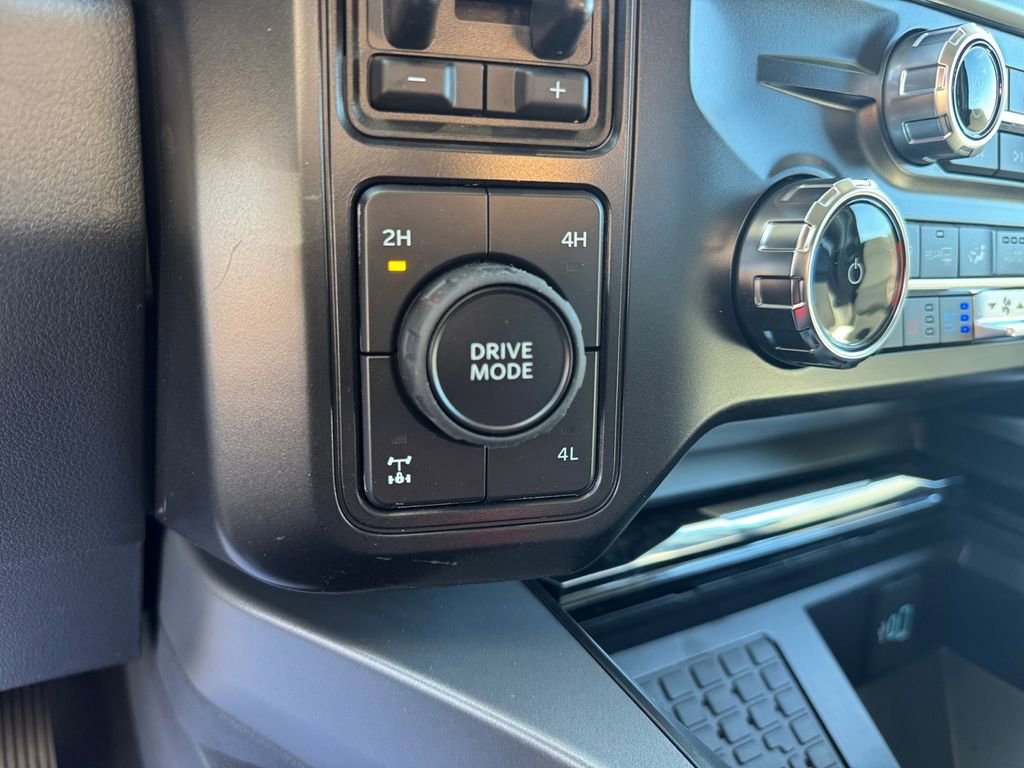Certified 2026 Ford F350 Lariat w/ Lariat Premium Package image 31