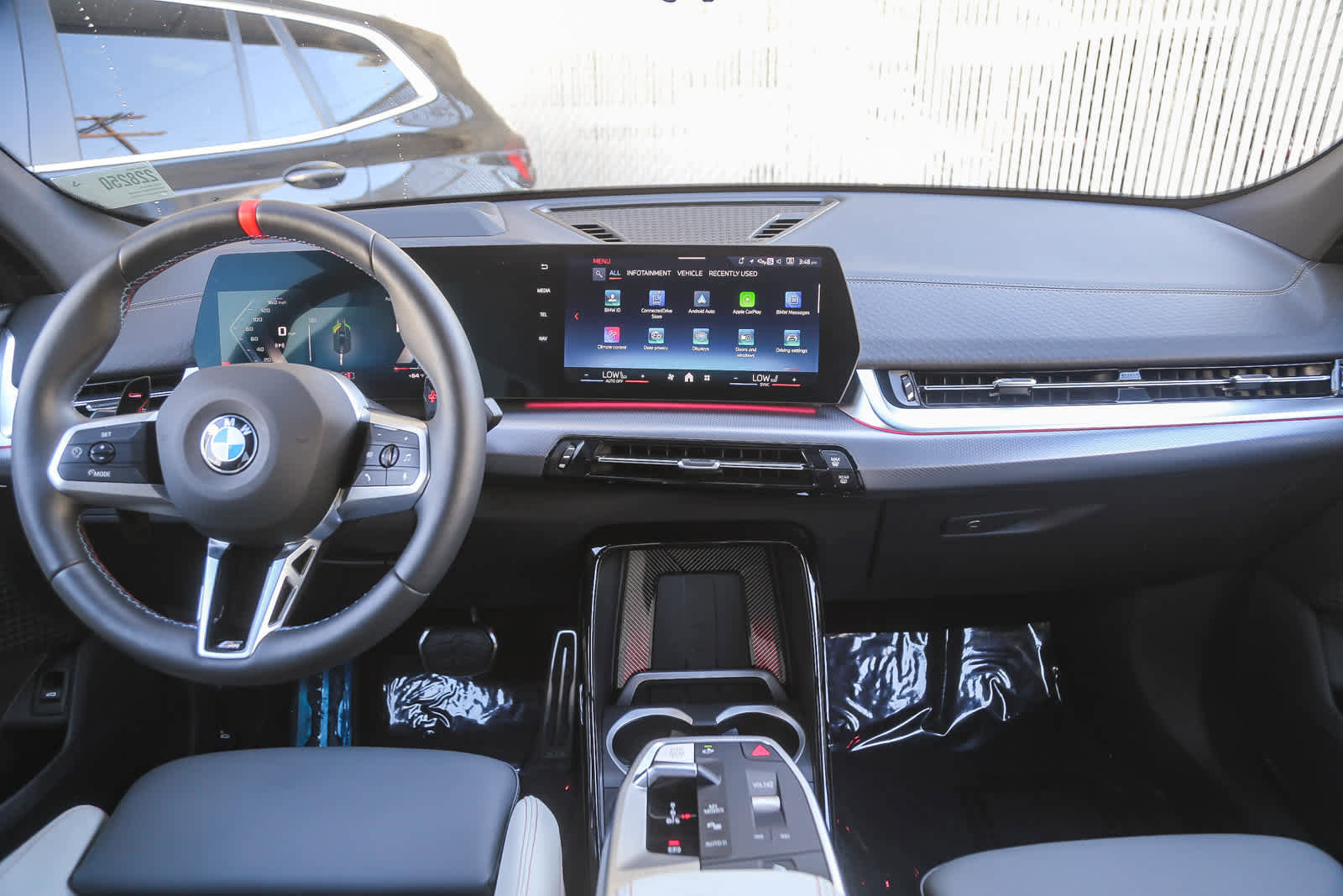 Used 2025 BMW X2 M35i w/ Premium Package image 9