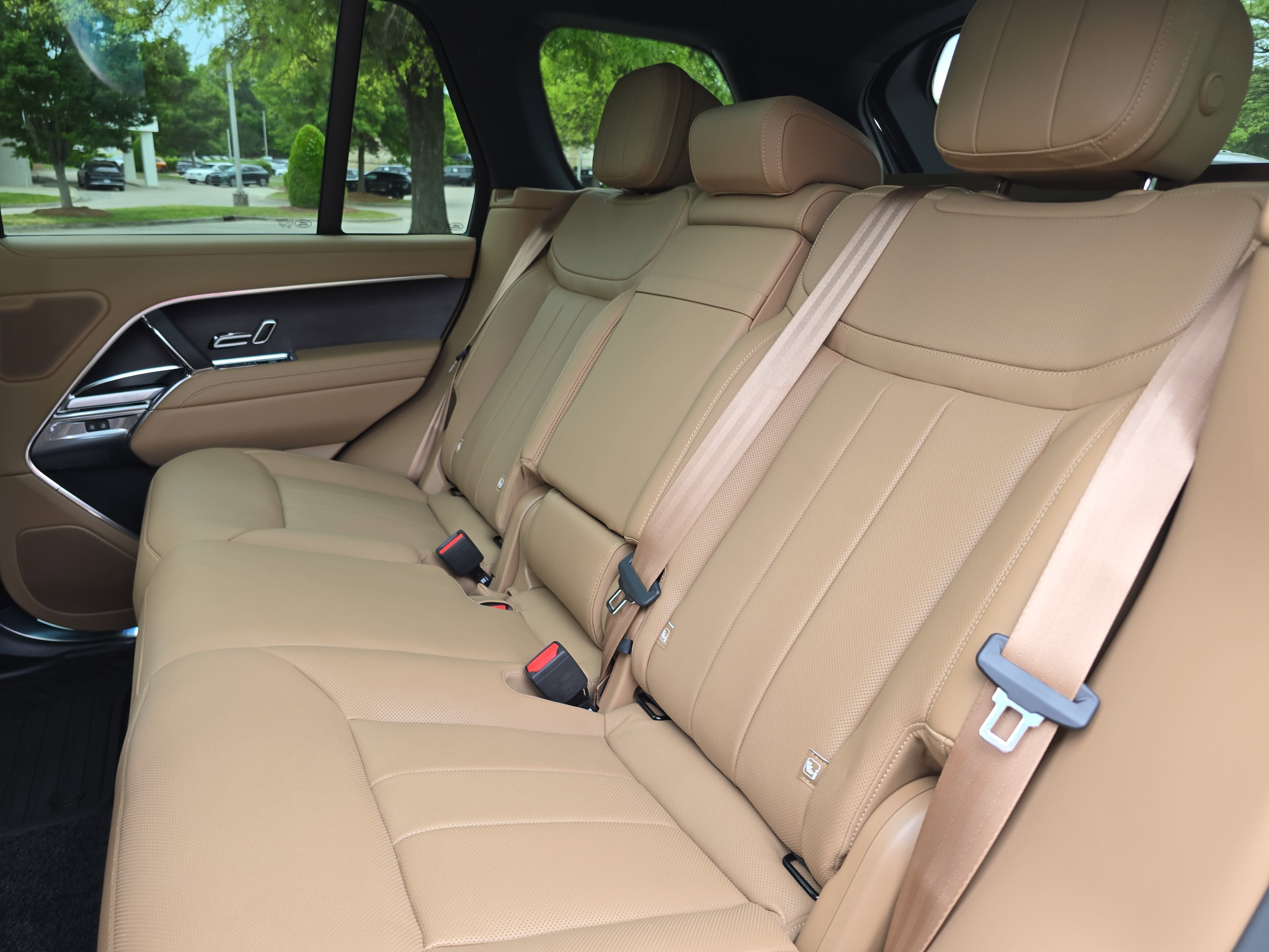New 2026 Land Rover Range Rover SE AWD/4WD image 14